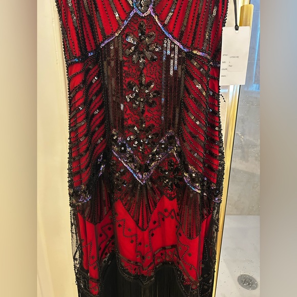 Women’s black and red flapper dress - Picture 4 of 6